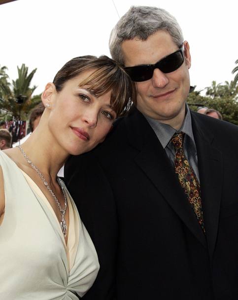 Sophie Marceau con il compagno produttore Jim Lemley a Cannesa nel 2005 (Reuters)